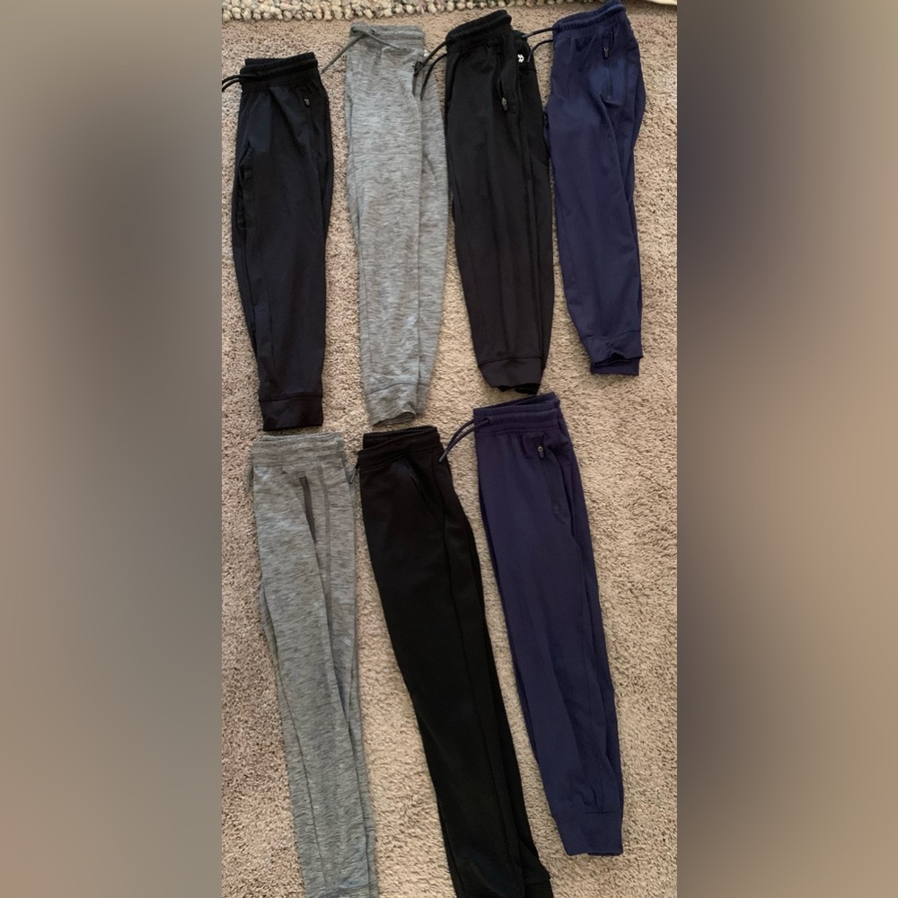 7 pairs boys pants size small 6/7 Target (All in Motion) vguc athletic material